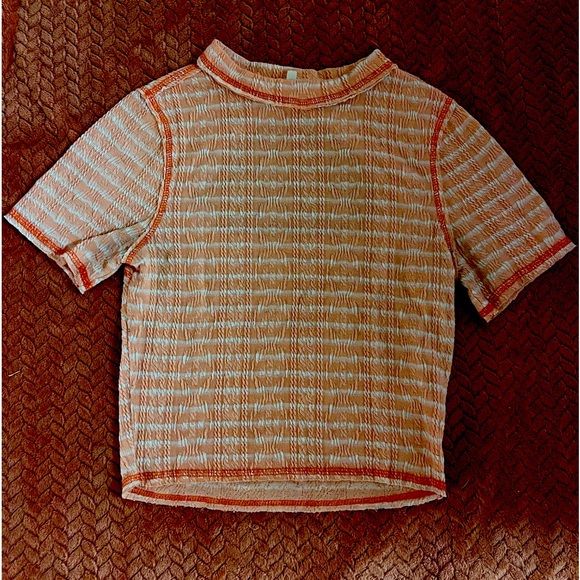 Textured crop top with cut out back very soft! - Picture 2 of 2